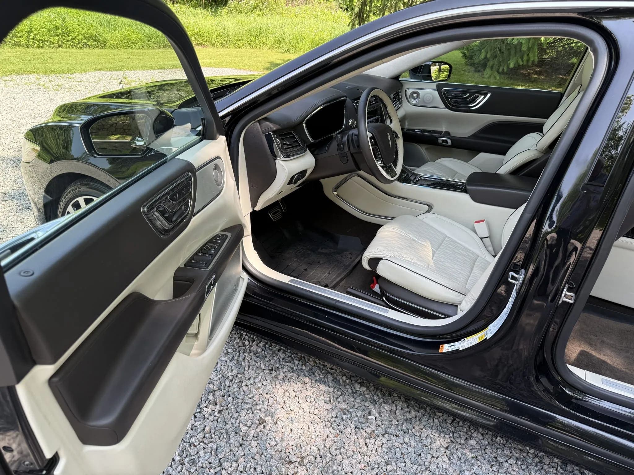 2019 Lincoln Continental 80th Anniversary Coach Door Edition — ONLY 31,000 MILES | RARE COLLECTOR-STYLE LUXURY SEDAN, view