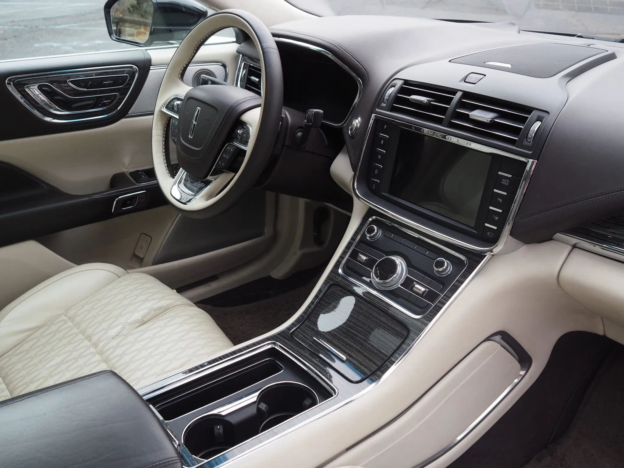 2019 Lincoln Continental 80th Anniversary Coach Door Edition — ONLY 31,000 MILES | RARE COLLECTOR-STYLE LUXURY SEDAN, view